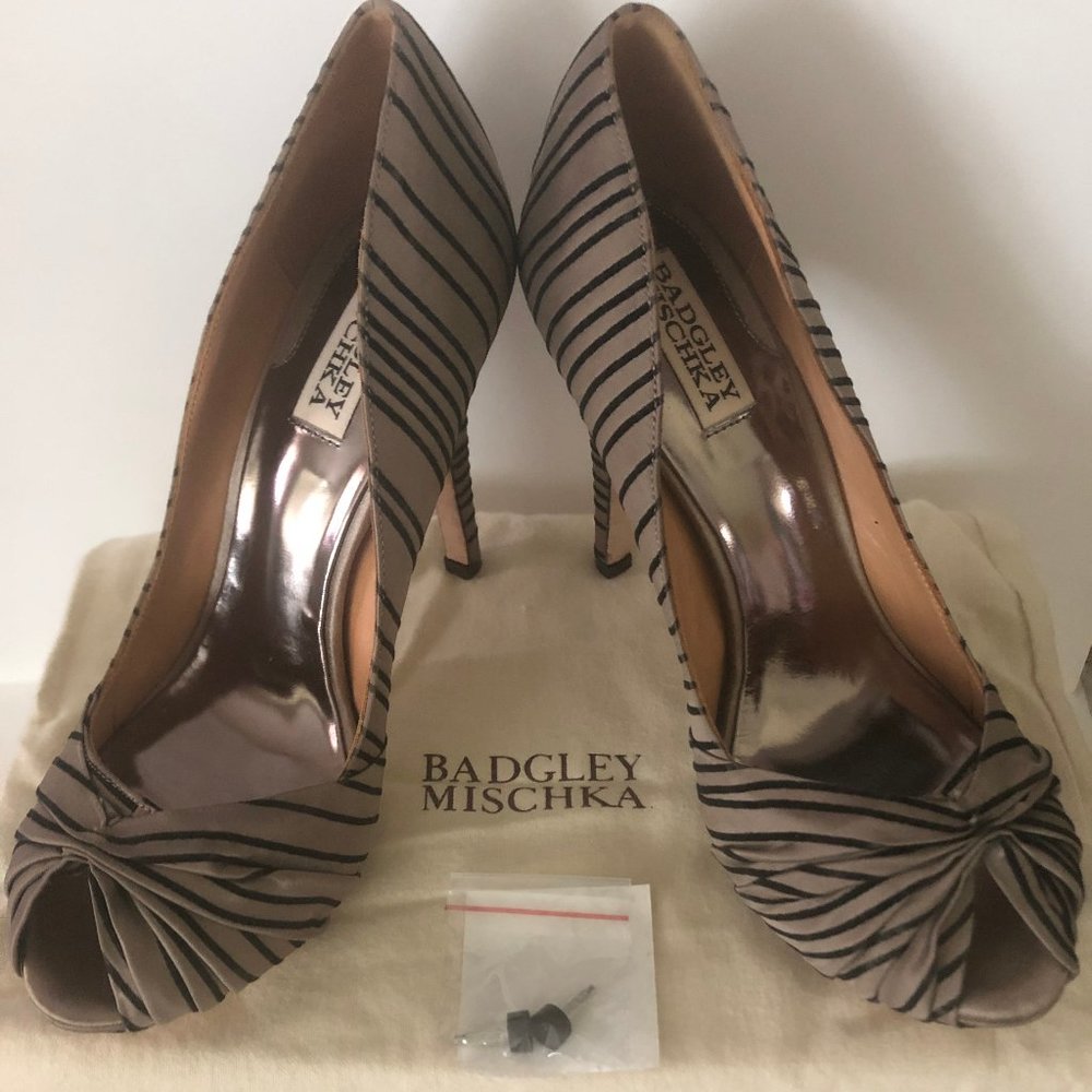 Badgley Mischka Ryba Satin Peep Toe Pumps